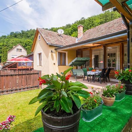 Appartamento Aranyláz Vendégház Visegrád Esterno foto